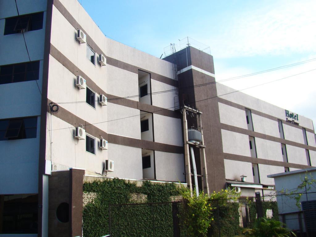 Larison Economy Hotel Pôrto Velho Exterior foto